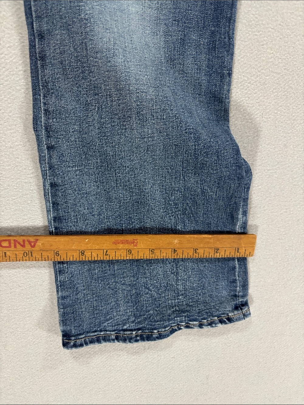 Lucky Brand Blue Flare Jeans with Light Floral Embroidery 10/30 - Picture 6 of 9